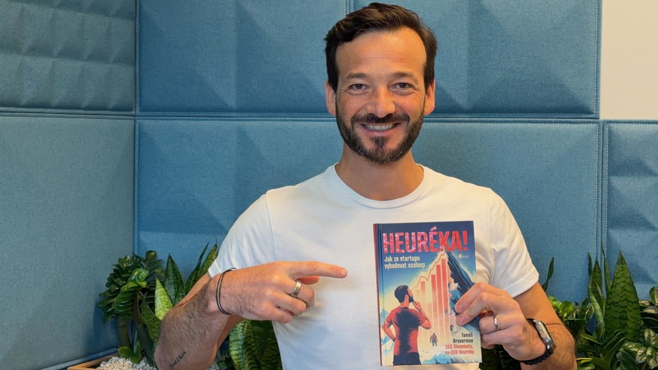Tom Braverman, nkdej dlouholet f srovnvae Heureka a nyn f portlu Slevomat, se svou novou knihou.