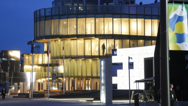 Zájem o český pavilon z Expa uvadá. Dřevěná stavba zatím jako jedna z posledních zůstává v Ósace