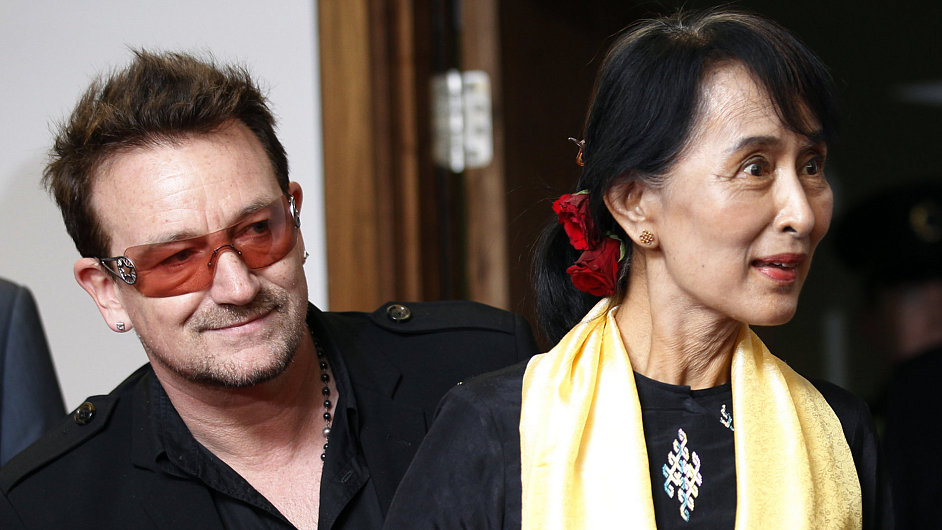 Bono letos pedal Cenu Amnesty International barmsk disidentce Su ij.