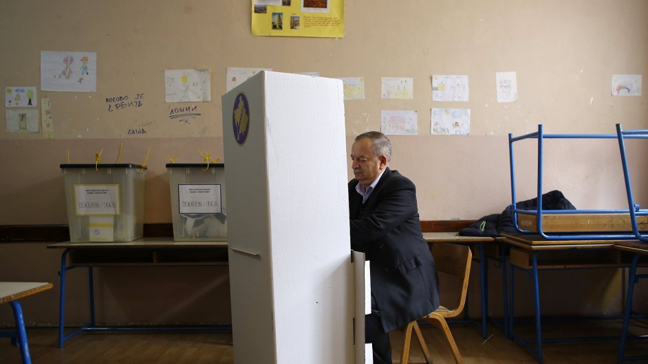 Volby v neklidn kosovskosrbsk Mitrovici