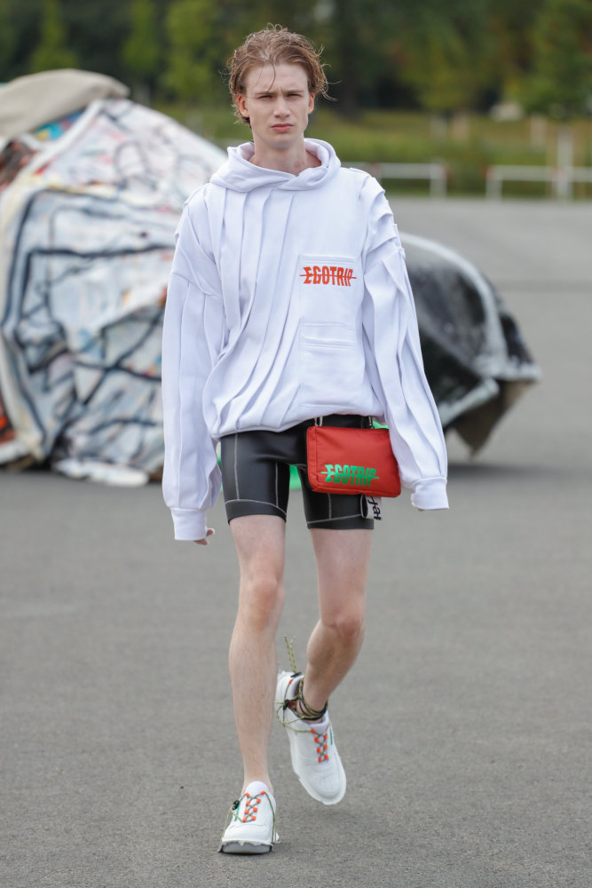 Přehlídka Jana Černého na Mercedes-Benz Prague Fashion Weeku