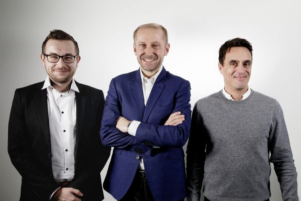 VedenA blue infinity zleva Daniel UrminskA Pierre Aebisher a Patrik Gamryd menL A