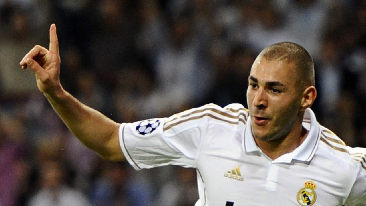 Karim Benzema v dresu Realu sestelil Lyon.