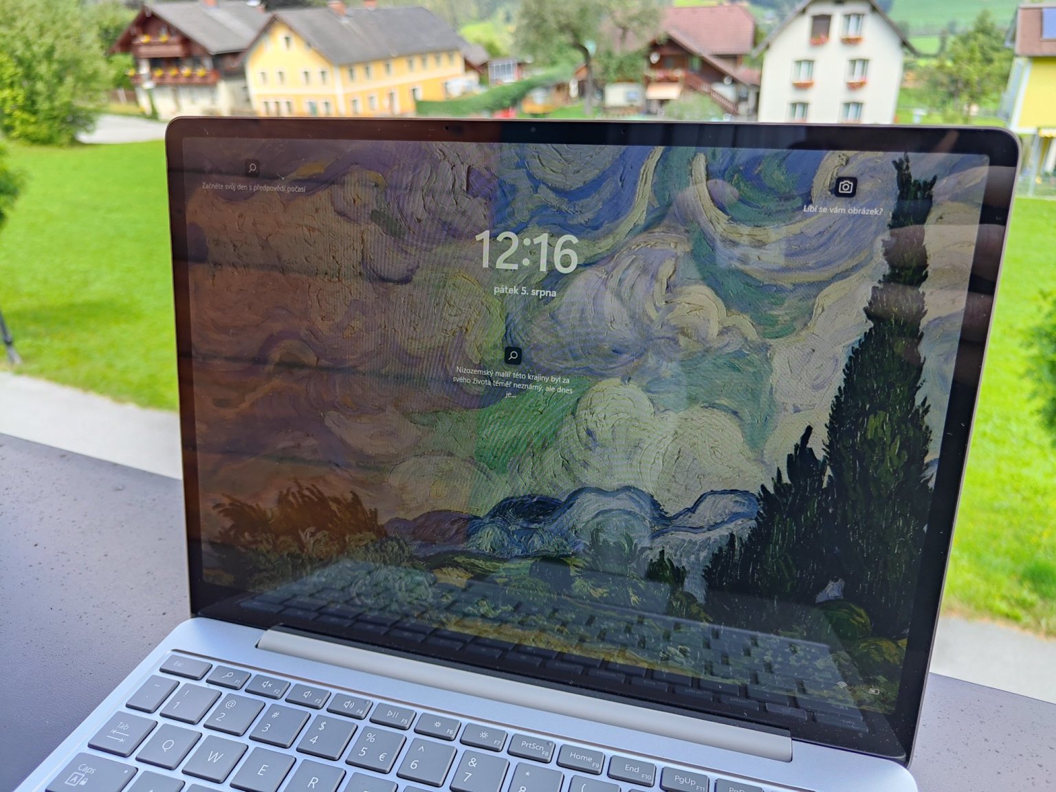 Surface Laptop Go 2 je krsn a lehk notebook na cesty