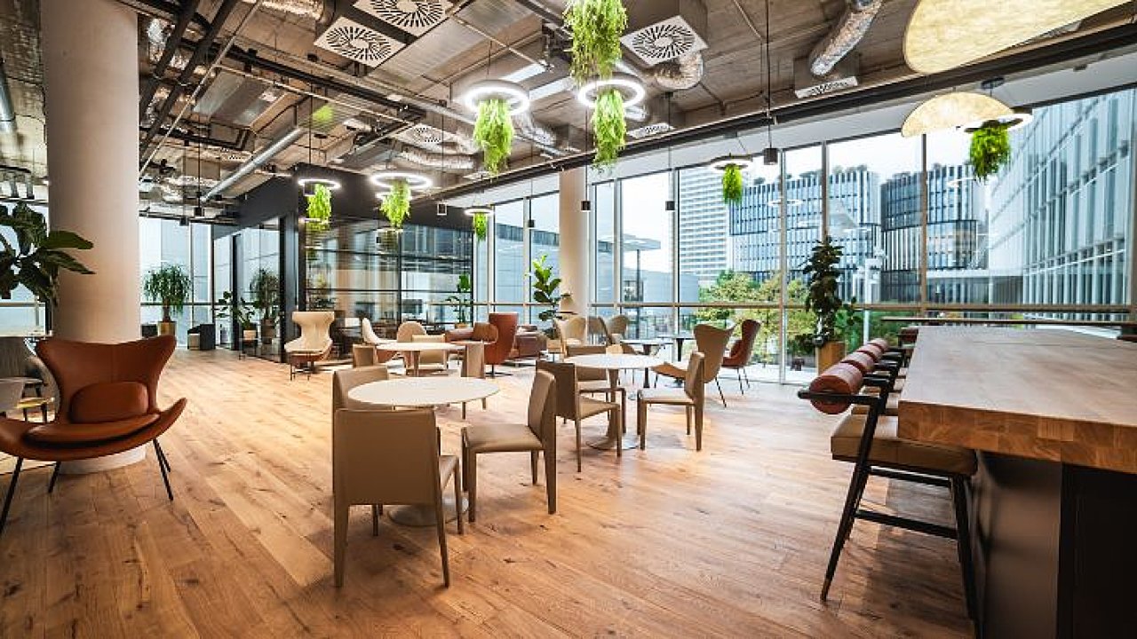 WorkLounge Pankr�c