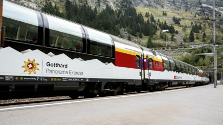 Nov panoramatick vlak Gotthard Panorama Express