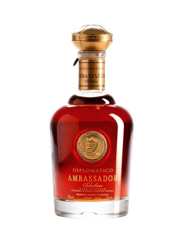 Srdcem tohoto jedinečného rumu je dvanáctiletá Reserva Exclusiva, která je na další dva roky uložena do sudů po sherry Pedro Ximenez. Venezuelský rum Diplomático Ambassador je pro vskutku opravdové znalce.