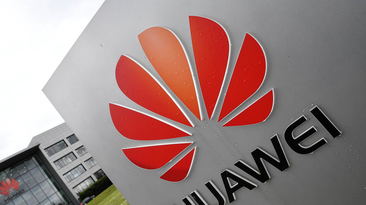Huawei se kvli podezen ze pione pro nskou vldu nesm podlet na budovn st 5G v USA.