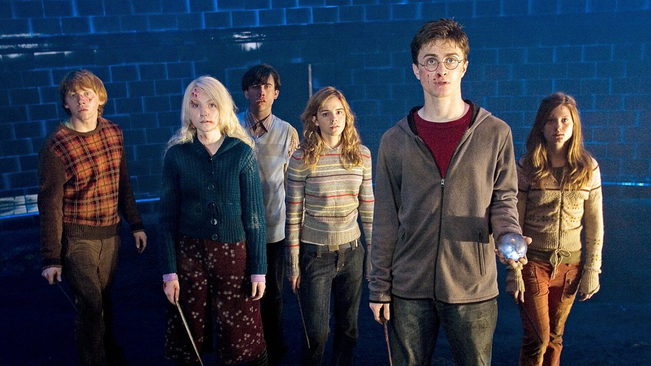 Daniel Radcliffe a jeho kolegov ve filmu Harry Potter a Fnixv d