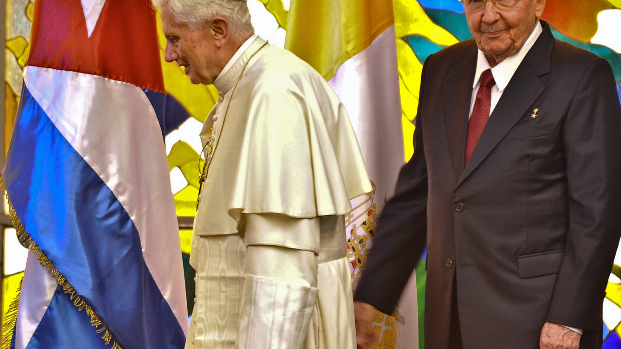 Kubnsk prezident Ral Castro s papeem Benediktem XVI.