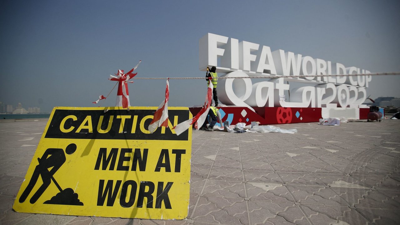 V katarskm Dauh finiuj stavebn prce ped zahjenm mistrovstv svta ve fotbale.