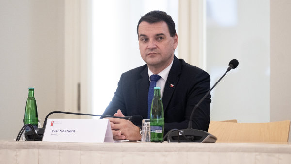 N�meck� zji�t�n� ozna�il Macinka za alarmuj�c� a avizoval, �e o nich chce...
