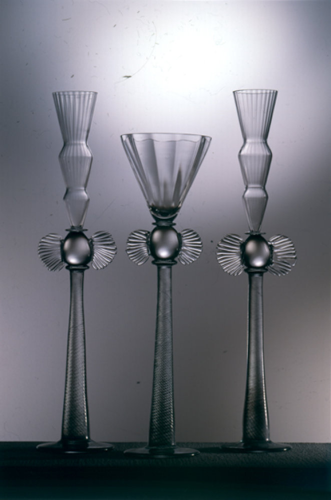 VESUVIO Sklenice na šampaňské, broušené a ručně tvarované sklo, výška 40 cm, 1996.