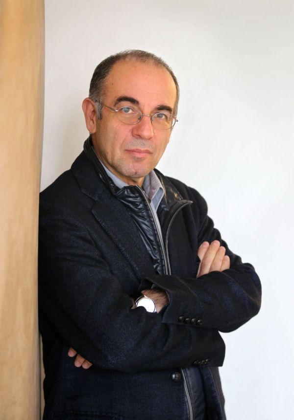 Giuseppe Tornatore je na snímku z roku 2012, kdy při natáčení filmové hudby v Praze poskytl rozhovor Hospodářským novinám.