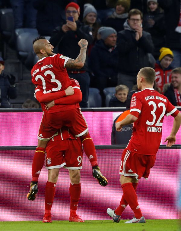 Bayern pokra�uje ve v&iacute;t�zn&eacute; &scaron;���e, Lipsko ztratilo v Leverkusenu