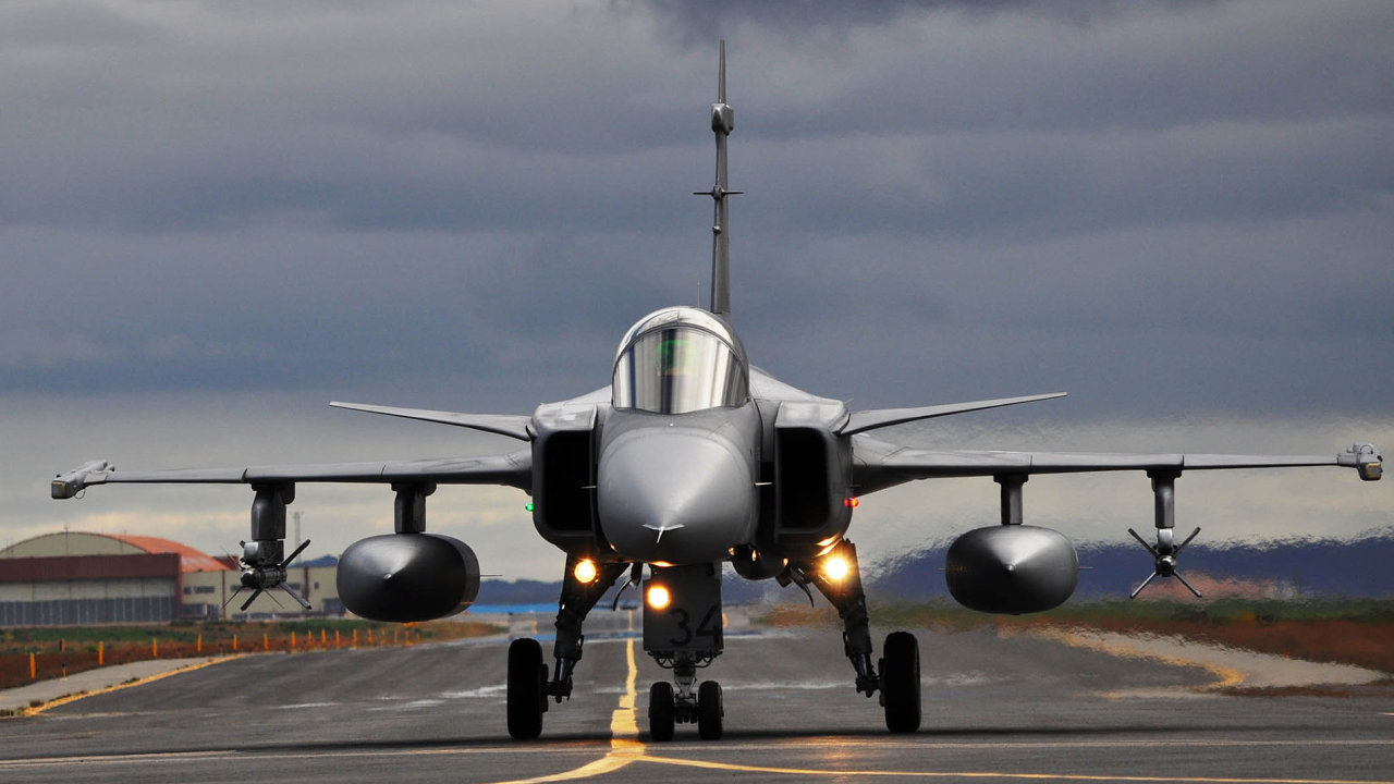 �esk� gripeny v akci.