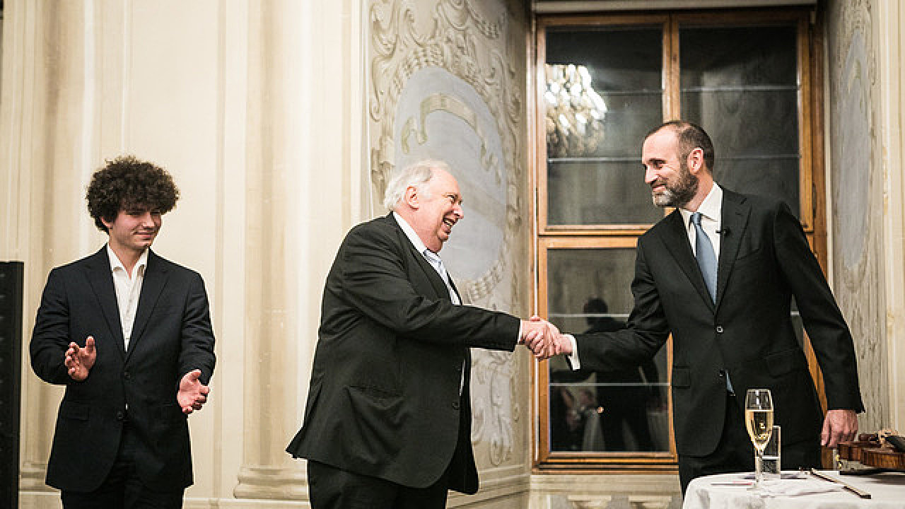 Mezinrodn prvn kancel White & Case slav 30 let v esk republice