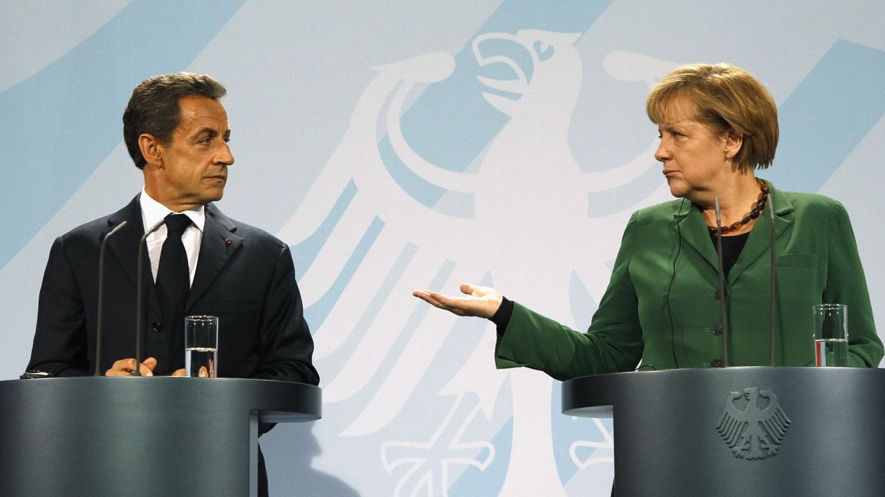 Nmeck kanclka Angela Merkelov a francouzsk prezident Nicolas Sarkozy.