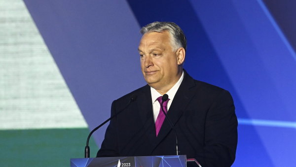 Další peníze EU Ukrajině? Maďarsko nesouhlasí, nečekaně zablokovalo stamiliony z vojenské pomoci