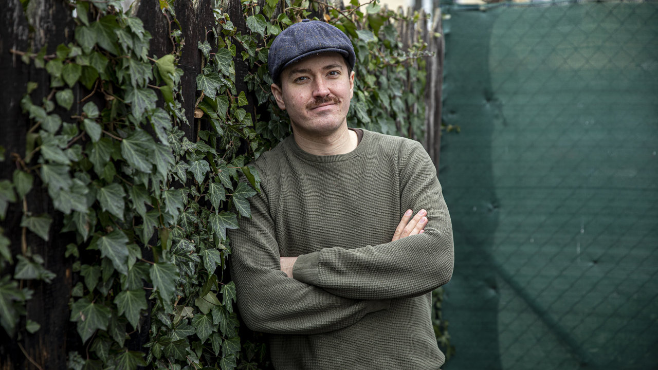 Pavel Svoboda p�i�el s n�padem na software, pomoc� kter�ho budou zem�d�lci l�pe koordinovat pr�ci sv�ho t�mu. Vyu��t by ho mohli mal� farm��i i velk� agropodniky.