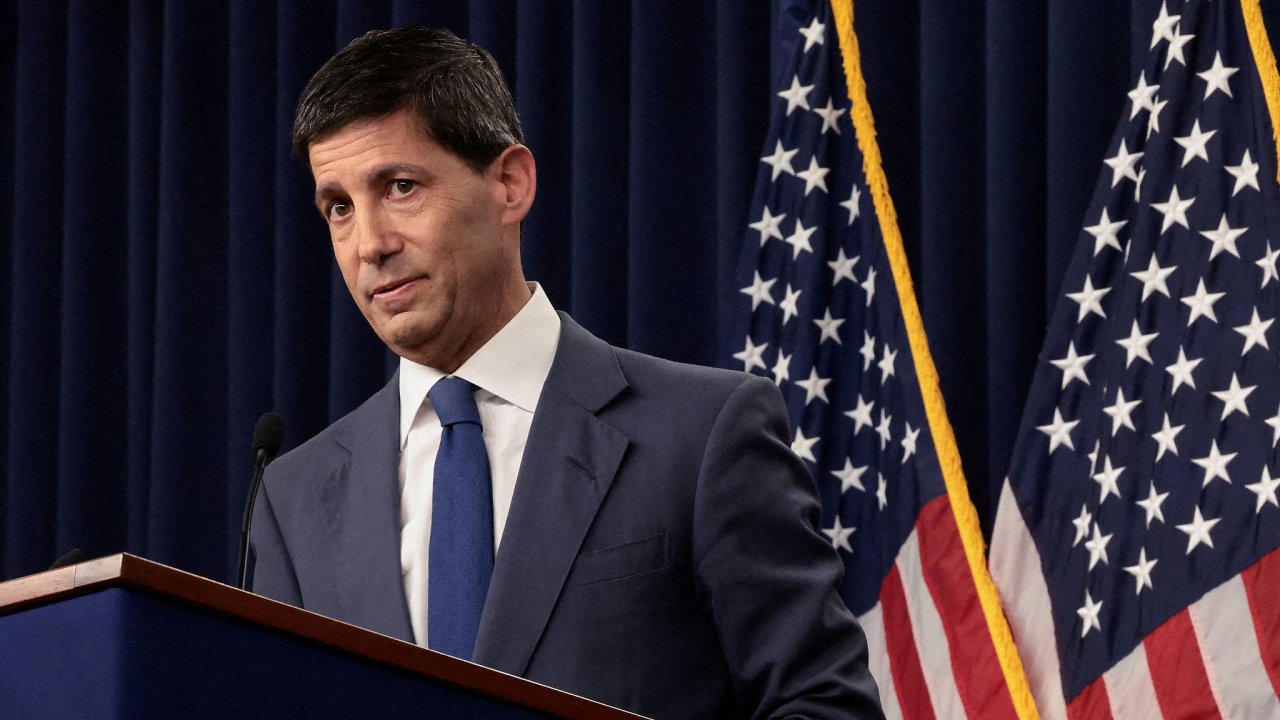 Kevin Warsh, p�edseda Rady guvern�r� Fed. Jeho vystoupen� v Jackson Hole je...