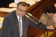 Ministr financ� Miroslav Kalousek