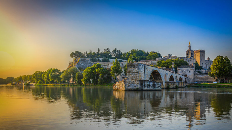 Avignonsk most sv. Bnezeta z 12. stolet ml pvodn 22 oblouk
