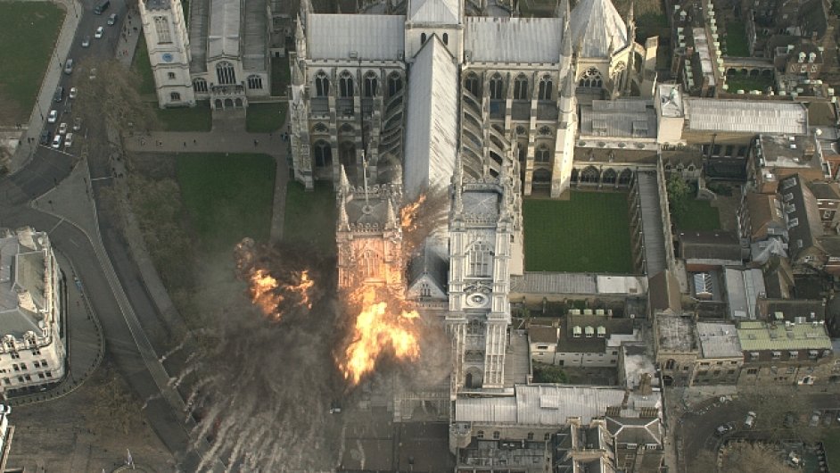 Snmek s vbuchem Westminsterskho palce z filmu Pd Londna.