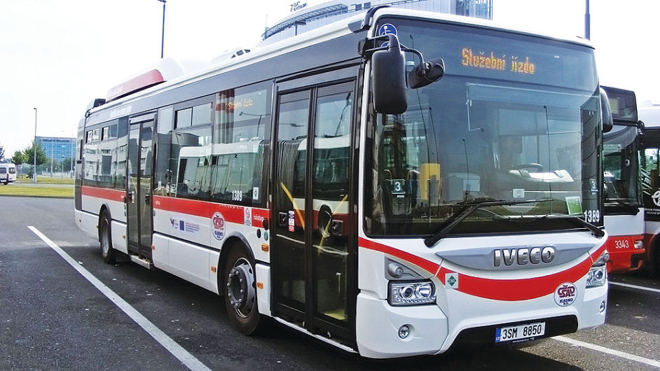 Vrobce autobus Iveco zvil zisk o 34 procent.