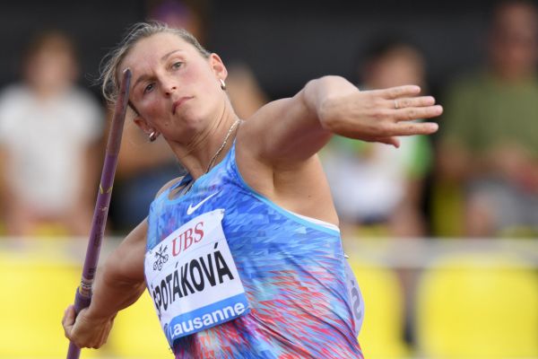 O&scaron;t�pa�ka Barbora &Scaron;pot&aacute;kov&aacute; na Diamantov&eacute; lize v Lond&yacute;n�.