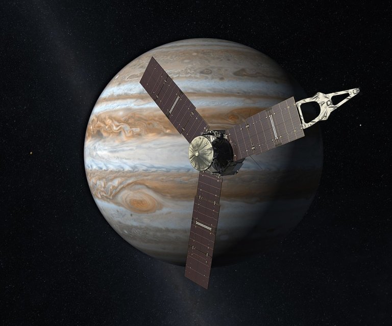 Sonda Juno letos ukon svoji tm ptiletou vpravu k Jupiteru sestupem do mraen tohoto plynnho obra.