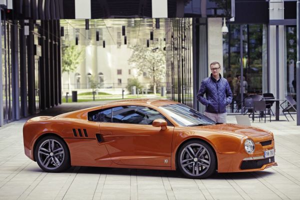 Nový český sporťák jede rychlostí až 280 km/h. Nový český sporťák jede rychlostí až 280 km/h.