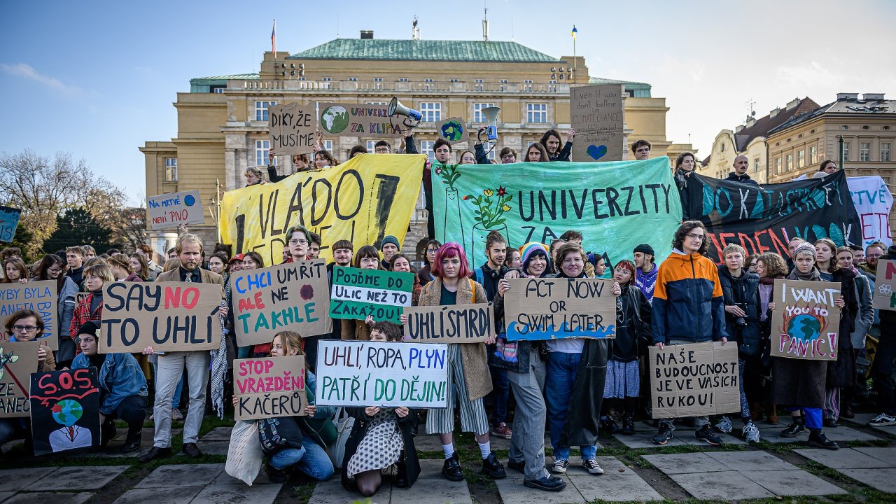 Demonstrace Univerzity za klima.