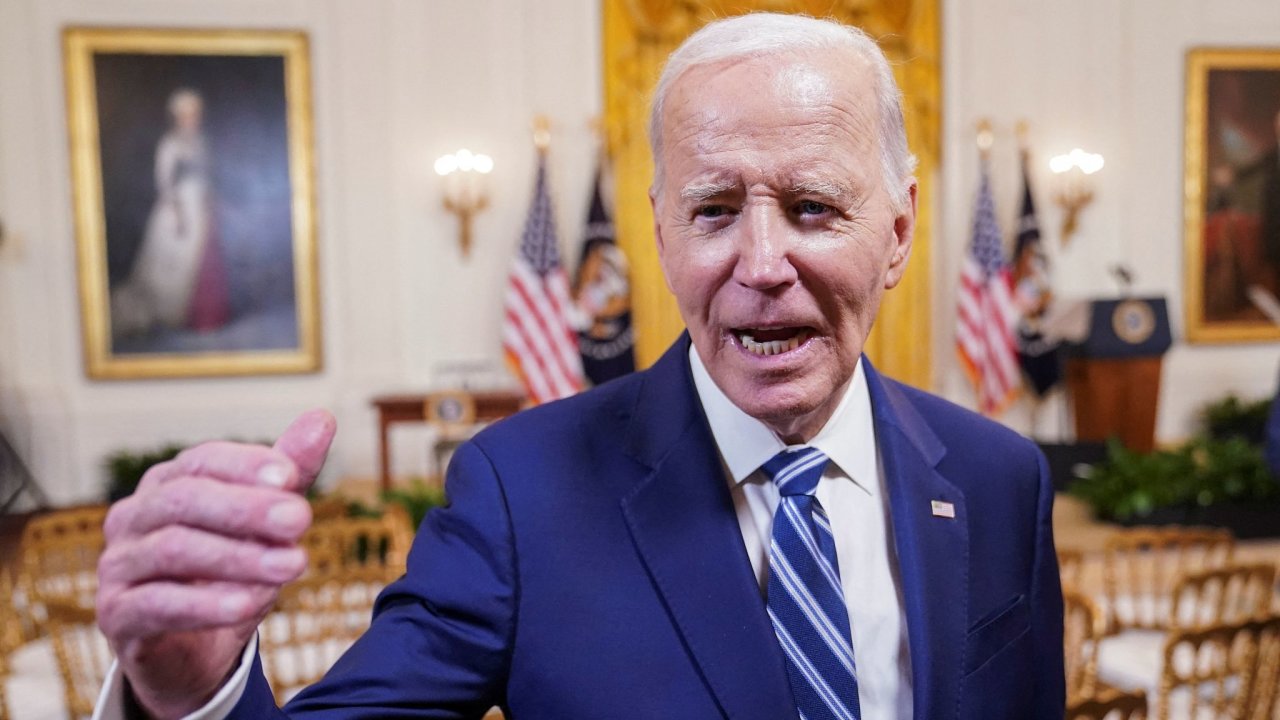 Odchzejc americk prezident Joe Biden pichystal ad zem drek na rozlouenou. Zpsnn pravidel pro vvoz americkch ip.