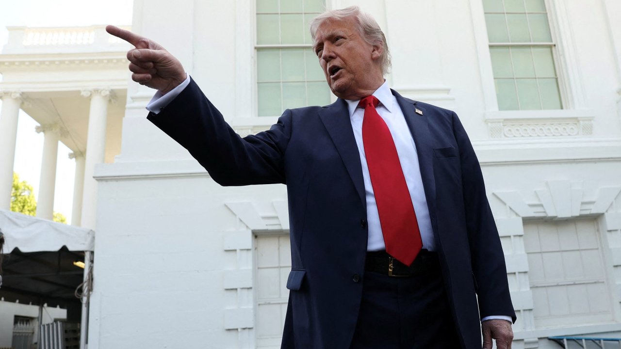 Pokud chce Krym, pro o nj nebojovali ped jedencti lety, reagoval Trump na Zelenskho prohlen.
