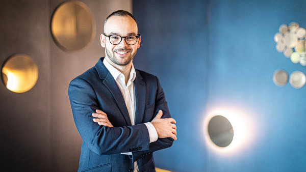 Dvě tváře českého průmyslu v časech německého skomírání