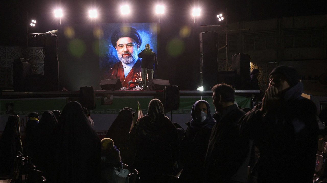 Chamene� Mod�taba