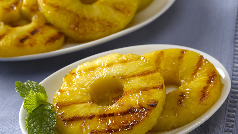 Grilovan ananas.