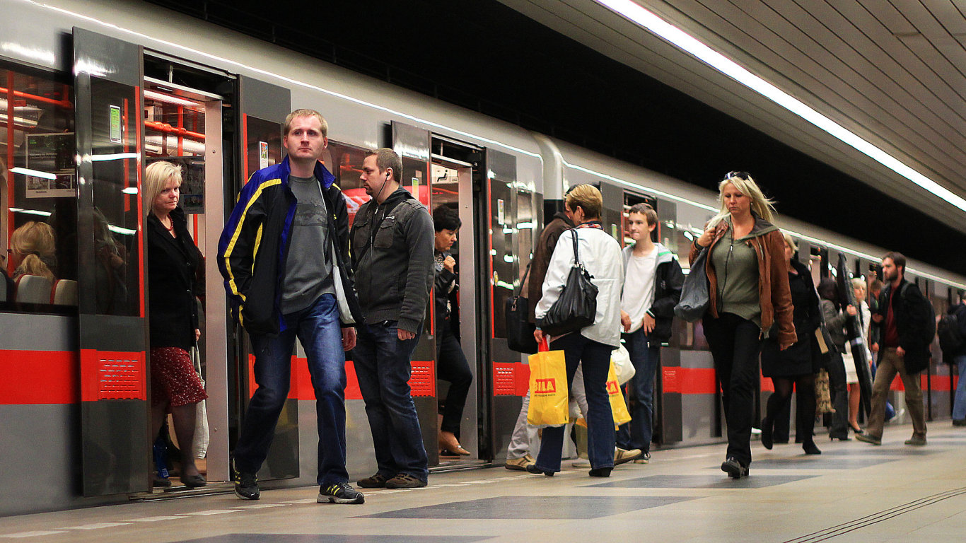 Na novm seku trasy metra D se cestujc budou moci svzt zejm od roku 2022.