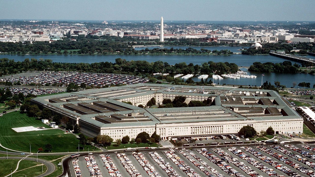 Budova Pentagonu, sdla Ministerstva obrany USA.