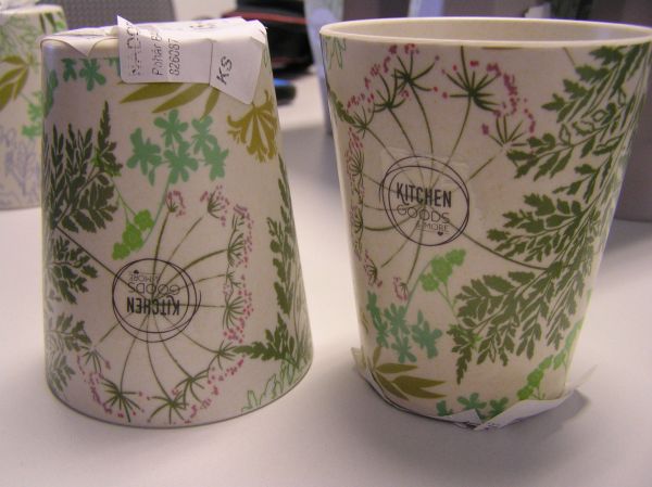 Ministerstvo zdravotnictv&iacute; varuje p�ed pou�&iacute;v&aacute;n&iacute;m plastov&eacute;ho poh&aacute;ru Bamboo z �&iacute;ny. Uvol�uje se z n�j vysok&eacute; mno�stv&iacute; formaldehydu