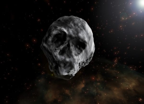 Asteroid ve tvaru lebky TB145