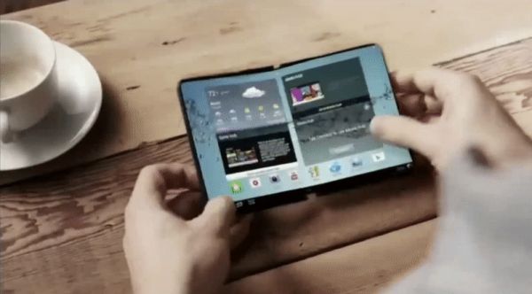 Samsung pedstavil telefon s ohebnm displejem a nov uivatelsk prosted pro rok 2019