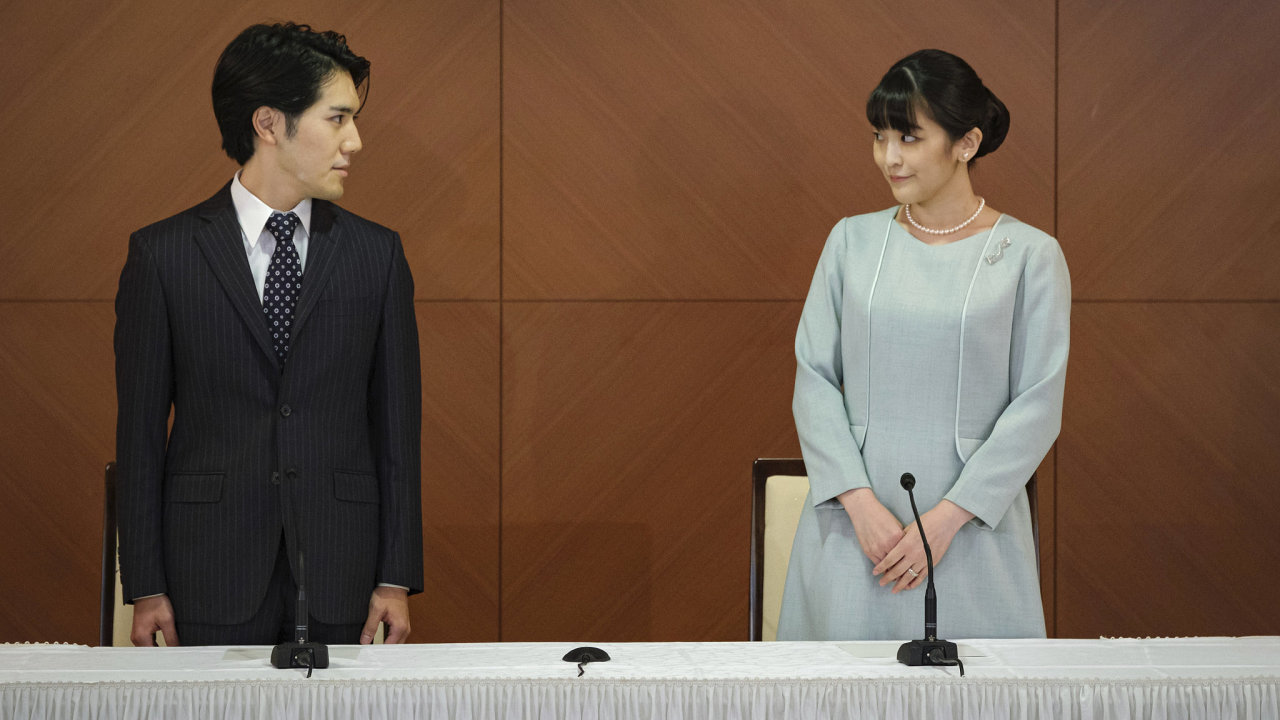 Japonská princezna Mako a Kei Komuro oznámili svou svatbu na tiskové konferenci.
