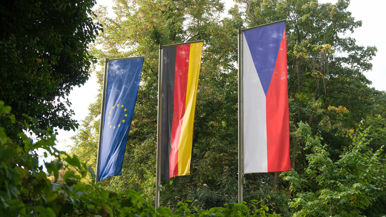 ÈR, Nìmecko, EU, vlajka
