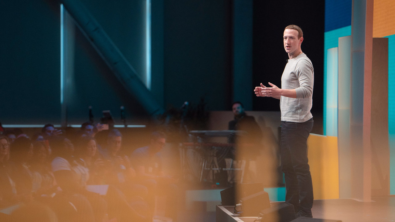 Mark Zuckerberg, šéf holdingu Meta Platforms, na oficiální fotografii