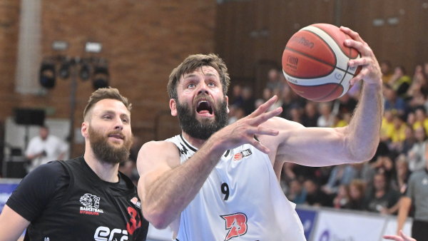 Nymburk aktu�ln� bojuje v lize basketbalist� o dal�� triumf ve fin�le s...