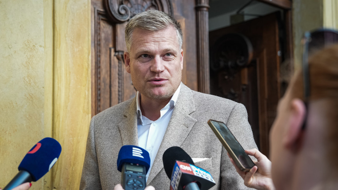 Policie prov��ovala i des�tky dal��ch Turkov�ch v�rok� na soci�ln�ch s�t�ch...