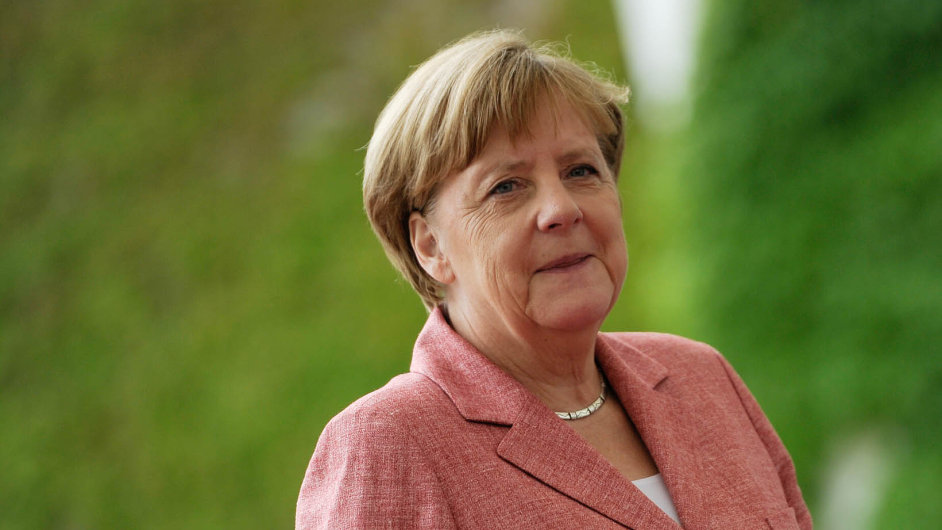 Angela Merkelov navtv po tyech letech eskou republiku.