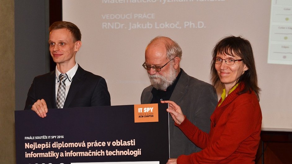 Adam Blaek z praskho MATFYZu Univerzity Karlovy vyhrl Elitn studentskou cenu IT SPY